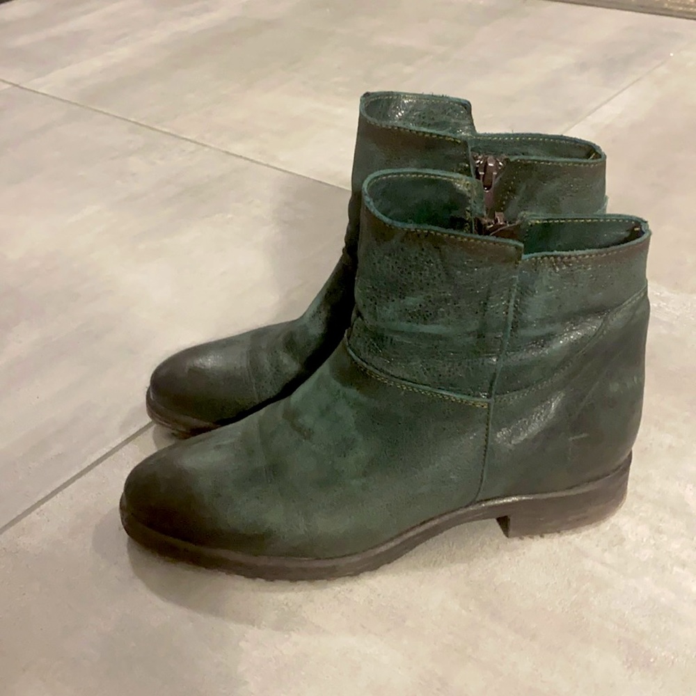GREEN ITALIAN LEATHER BOOTS